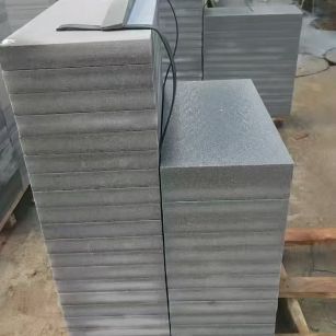 汕尾 芝麻灰火烧面300*600*50地铺石材