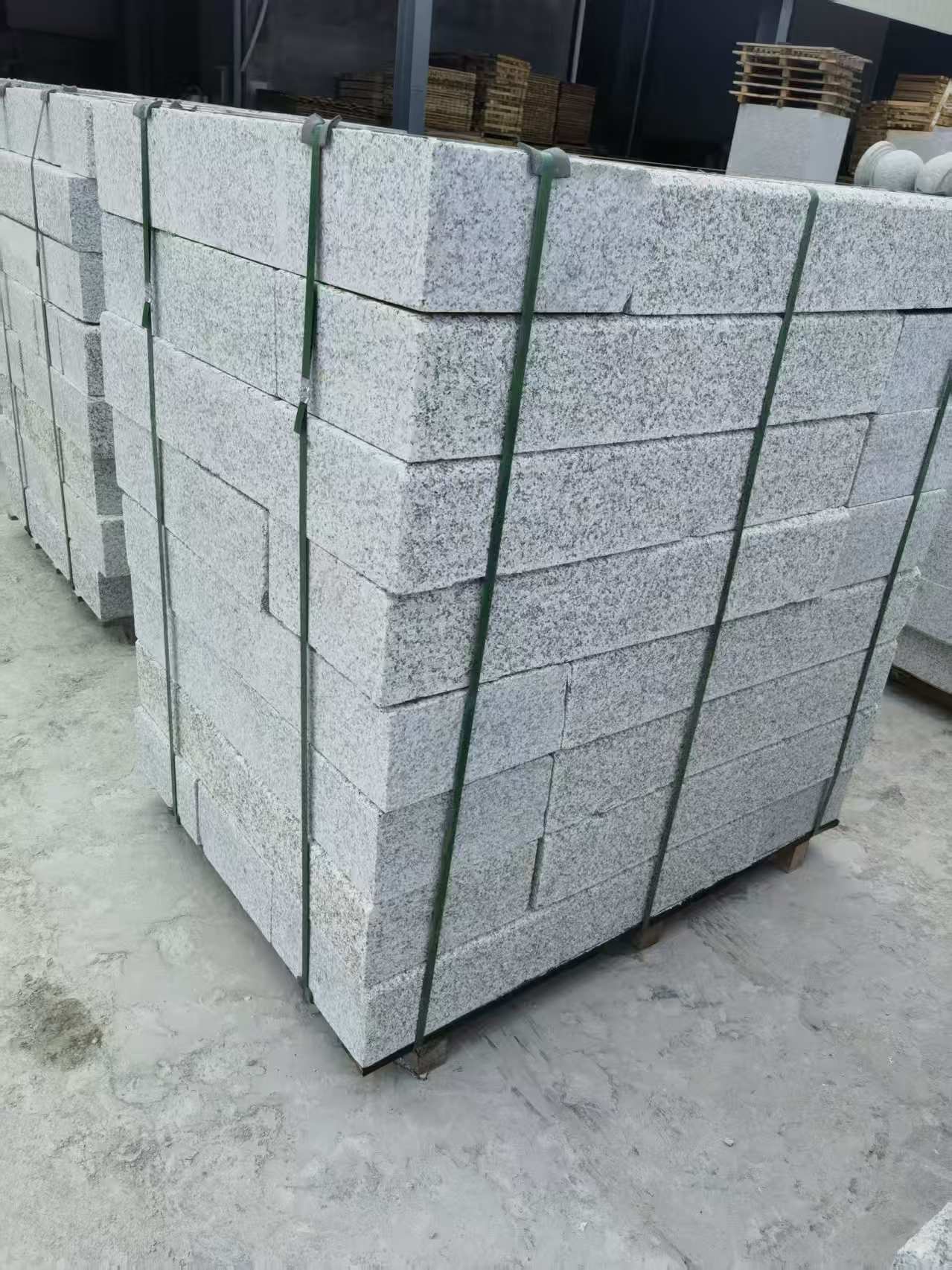 汕尾 芙蓉白火烧两面路沿石