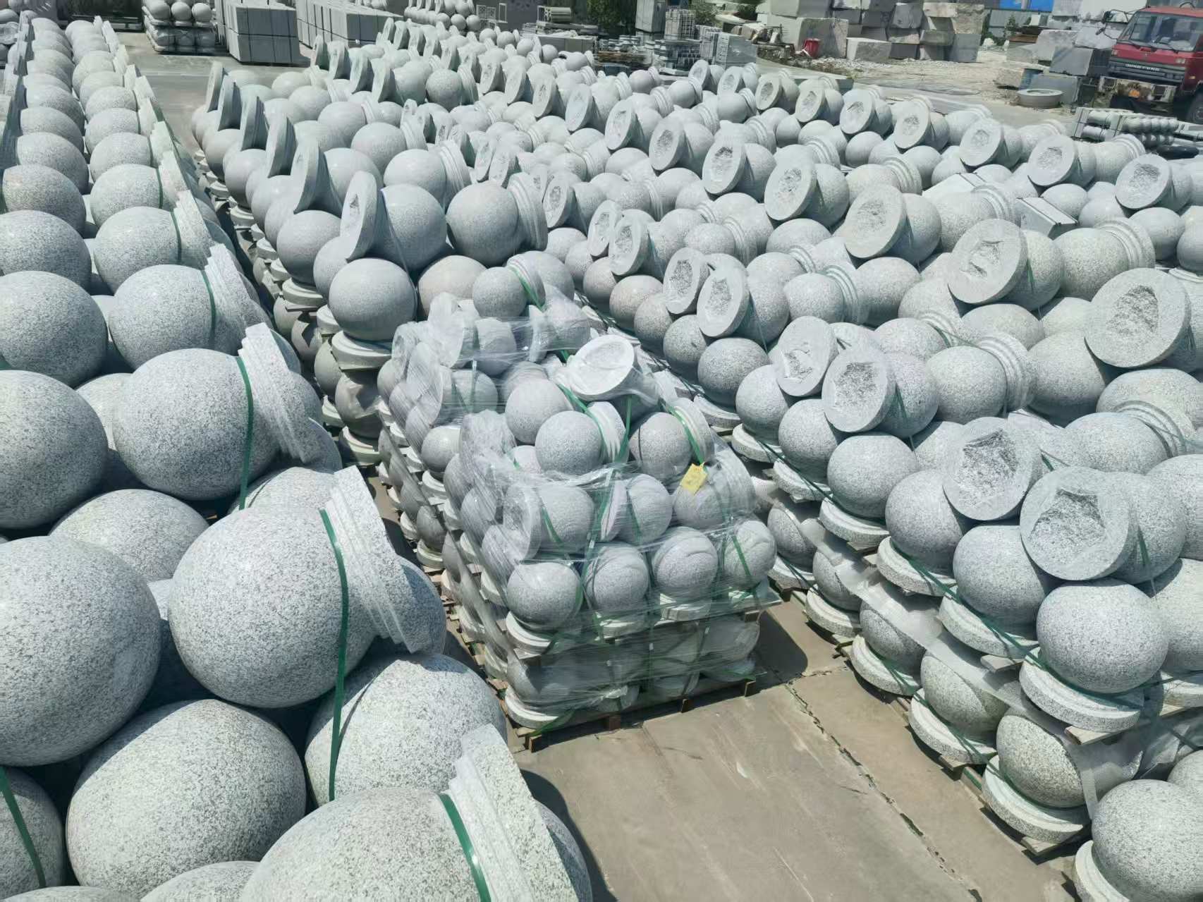汕尾 花岗岩实心圆球，石球，挡车球，挡车石，车止石，路障石。