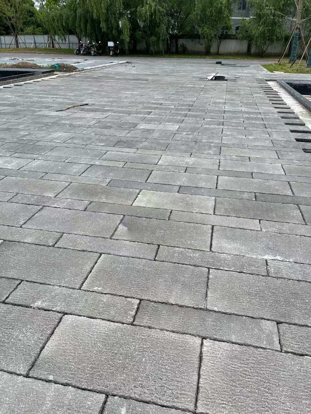 汕尾 工地仿古石铺装现场实拍