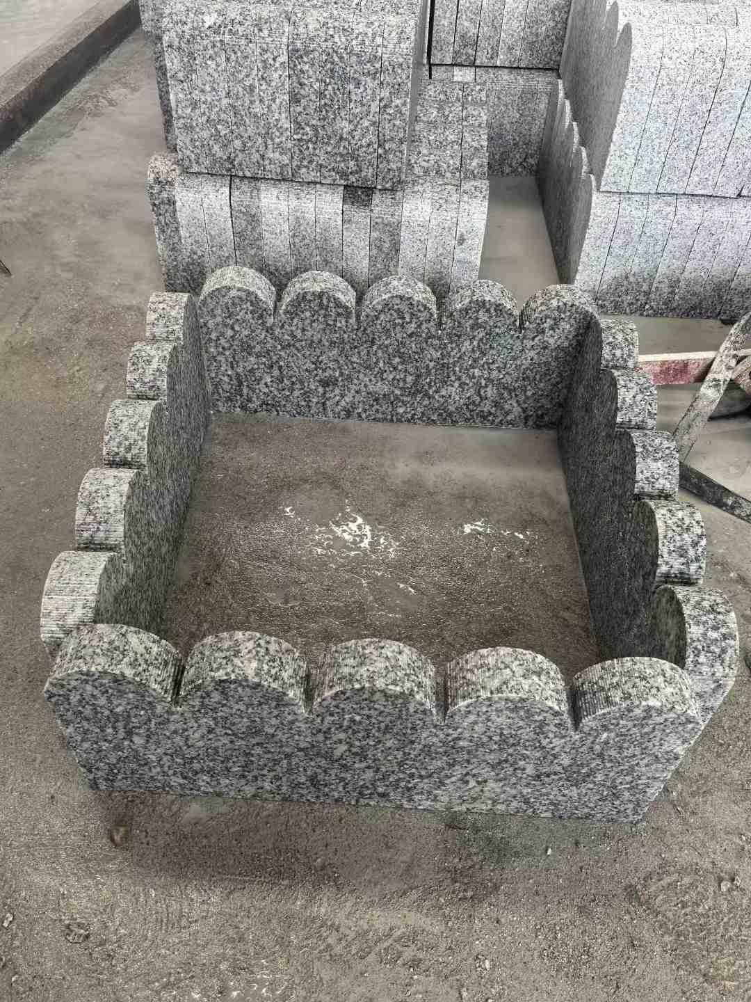 汕尾 花边石、花坛围栏石、花池界石、菜园栅栏石、镶边石、波浪状界石介绍